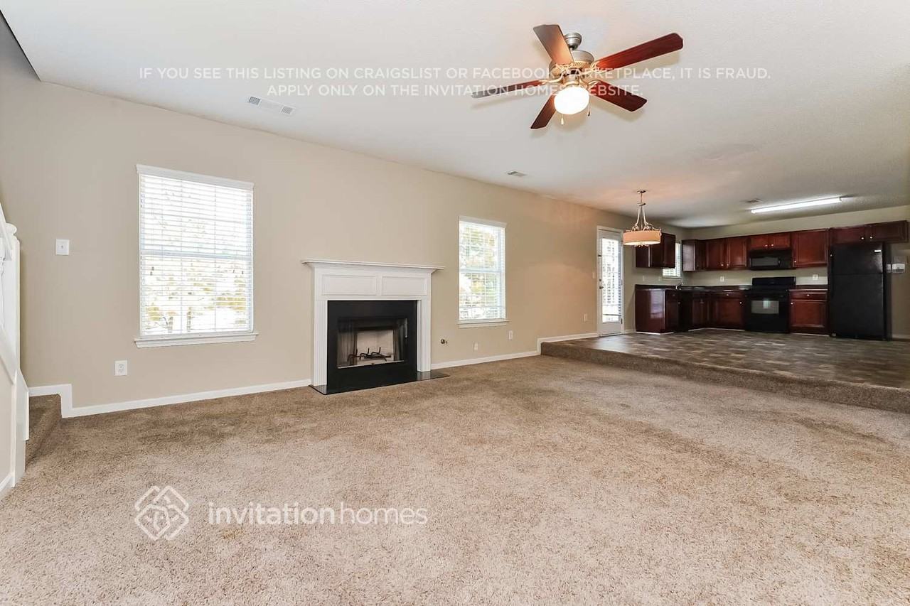 5565 Platte Dr - Photo 4 of 20
