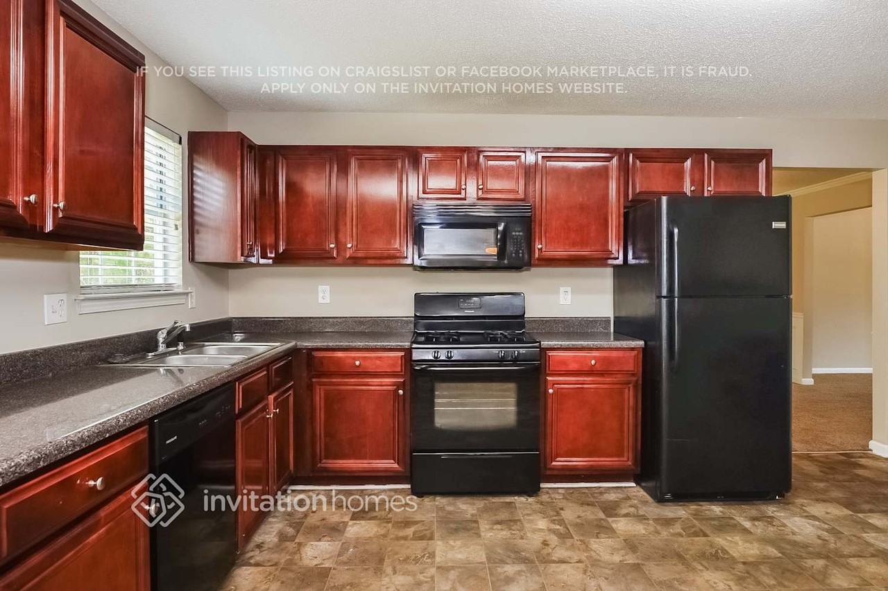 5565 Platte Dr - Photo 6 of 20