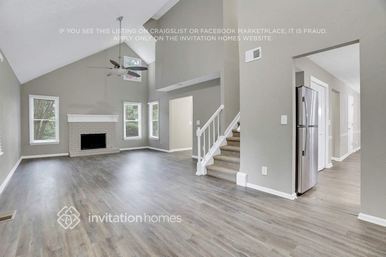 1222 Raleigh Ct - Photo 4 of 24