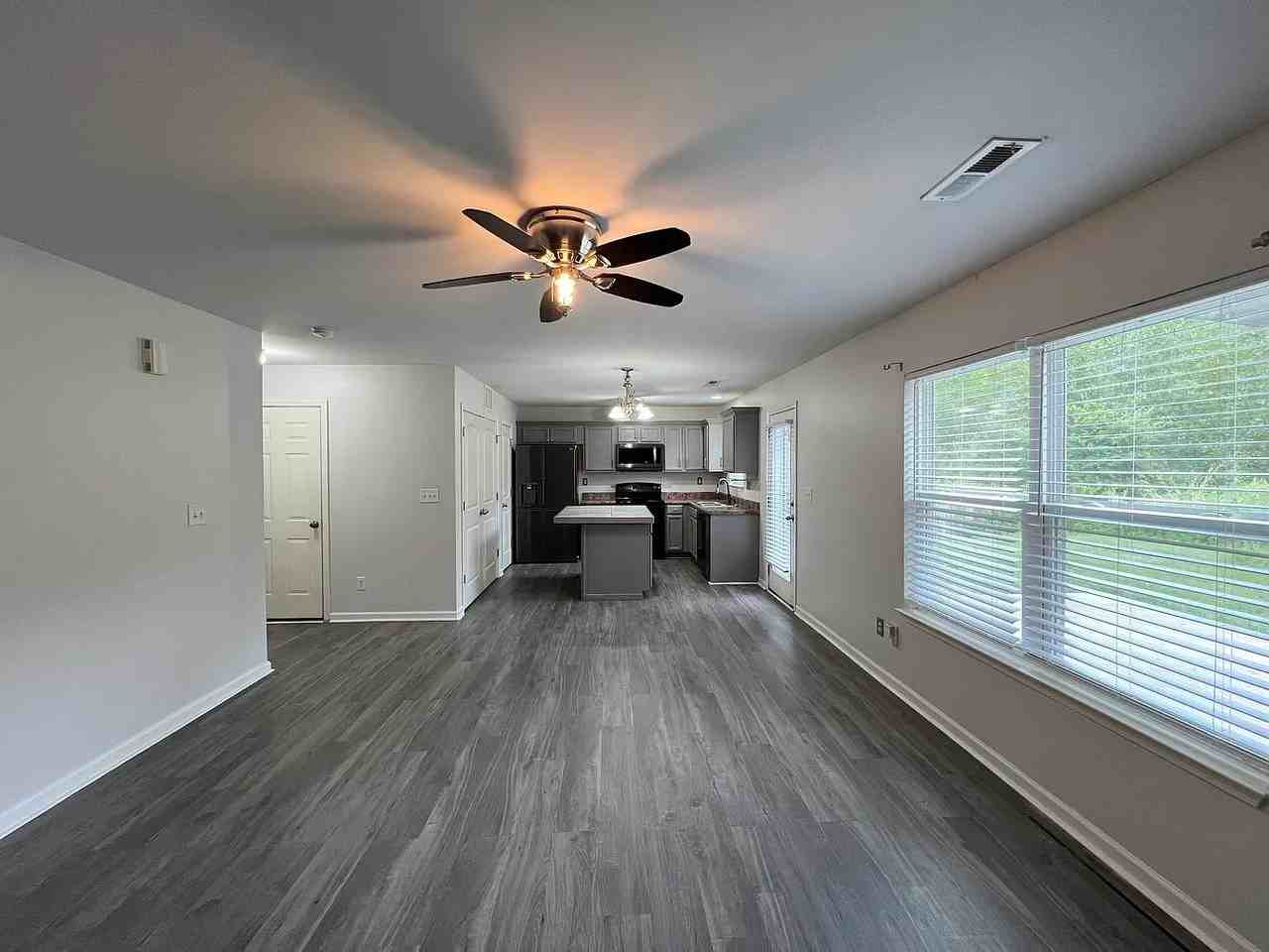 4828 Lynn Lee Cir #1 - Photo 2 of 15