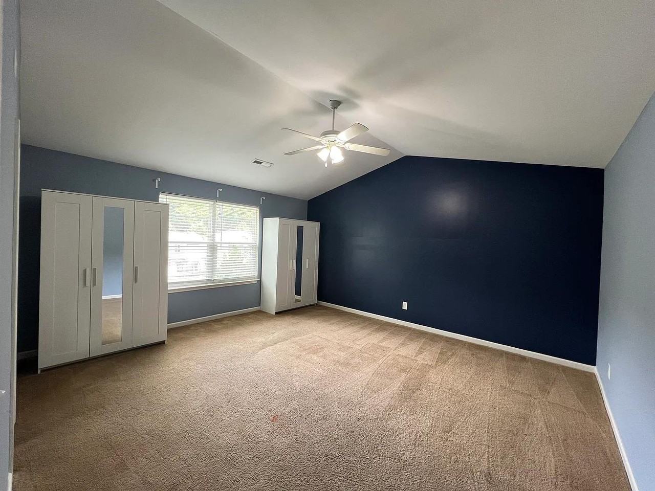 4828 Lynn Lee Cir #1 - Photo 5 of 15