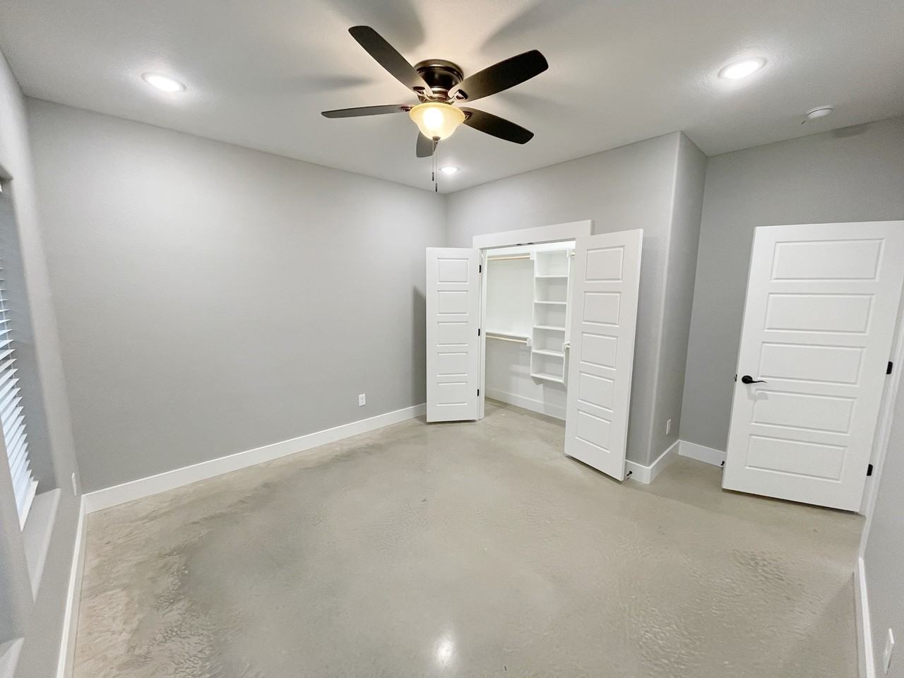 122 Harrison St #1 - Photo 6 of 14