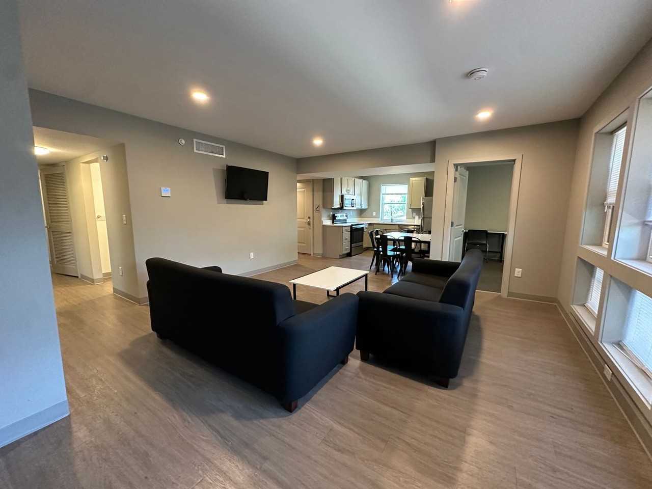 126 College Ave - Photo 2 of 50