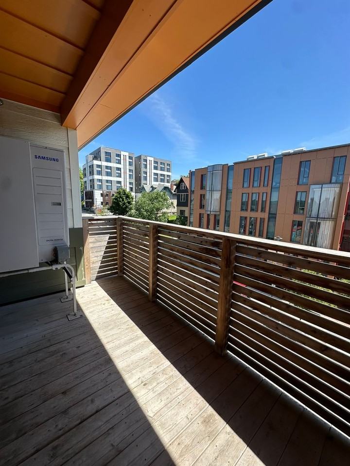 126 College Ave - Photo 5 of 50