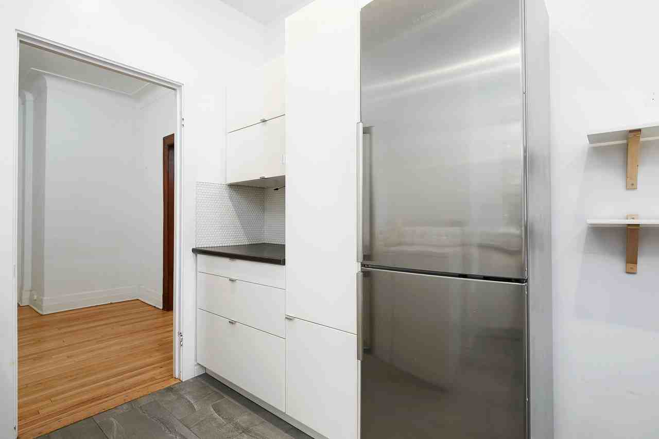 4310 Avenue Beaconsfield - Photo 7 of 18