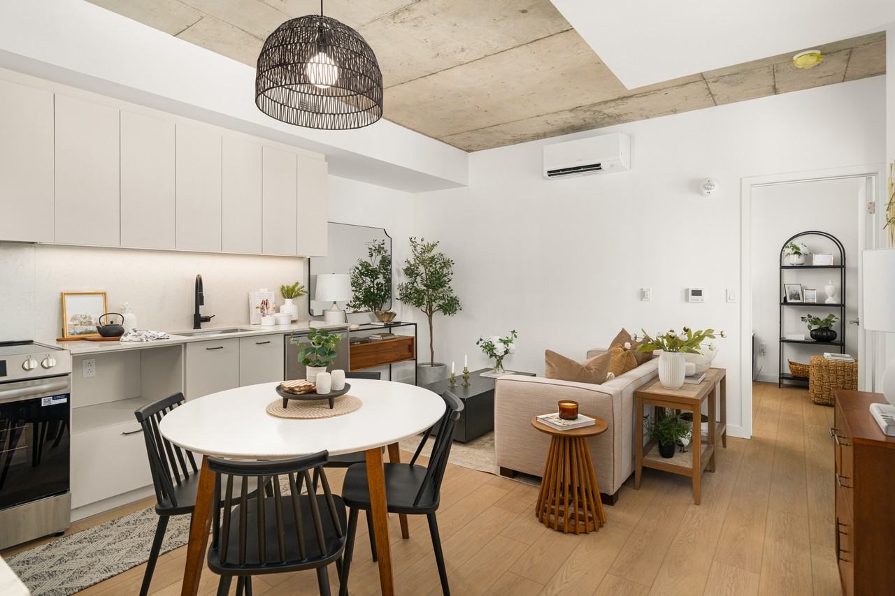 Joseph Condo Rentals - Photo 4 of 50
