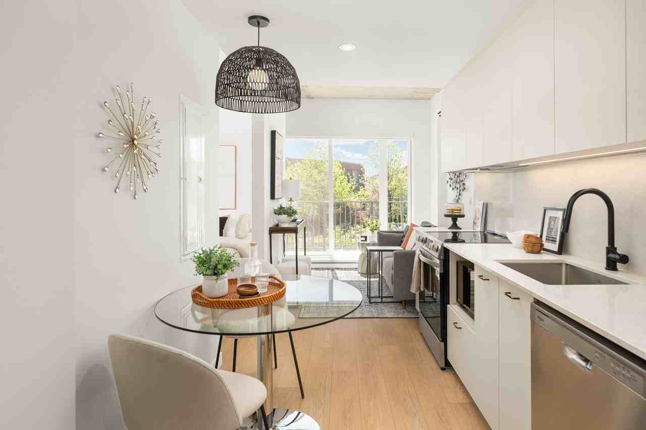Joseph Condo Rentals - Photo 3 of 50
