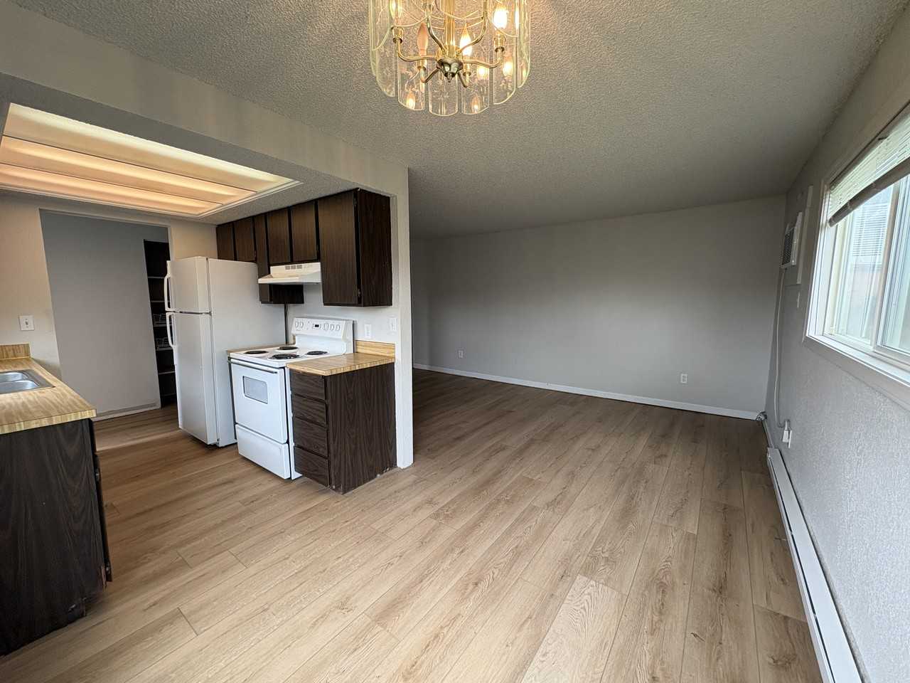 489 North Joseph Avenue - Photo 5 of 18