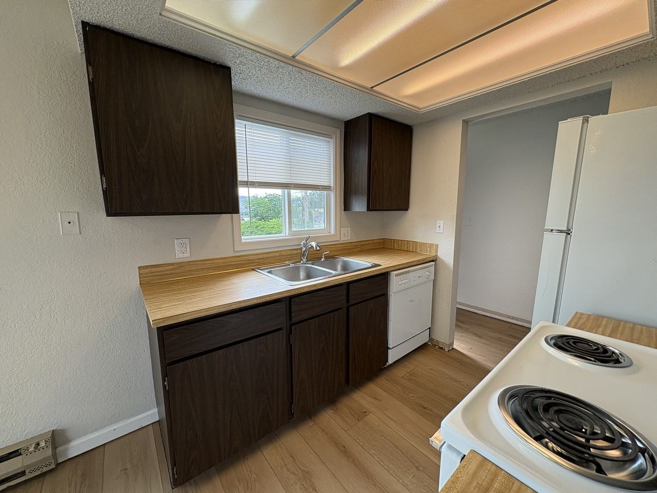 489 North Joseph Avenue - Photo 6 of 18