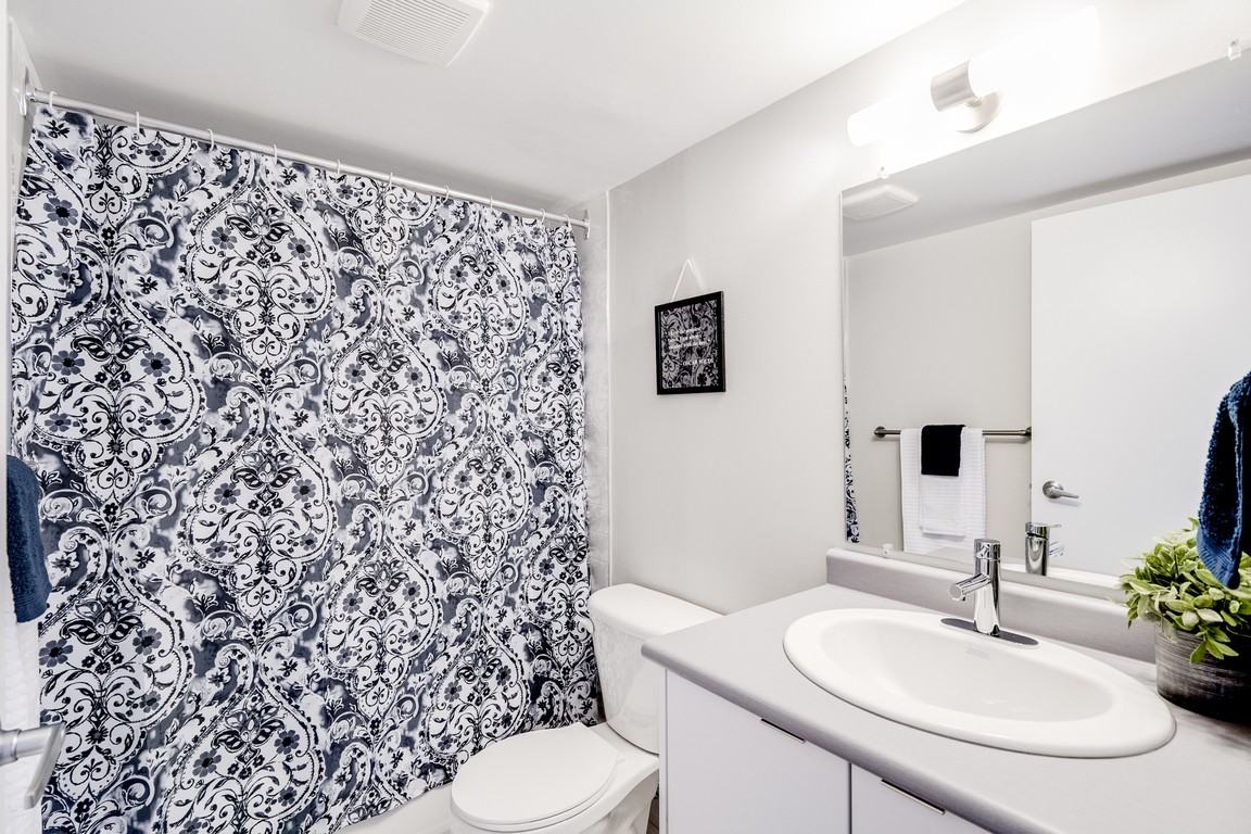 2285 The Collegeway - Photo 6 of 12