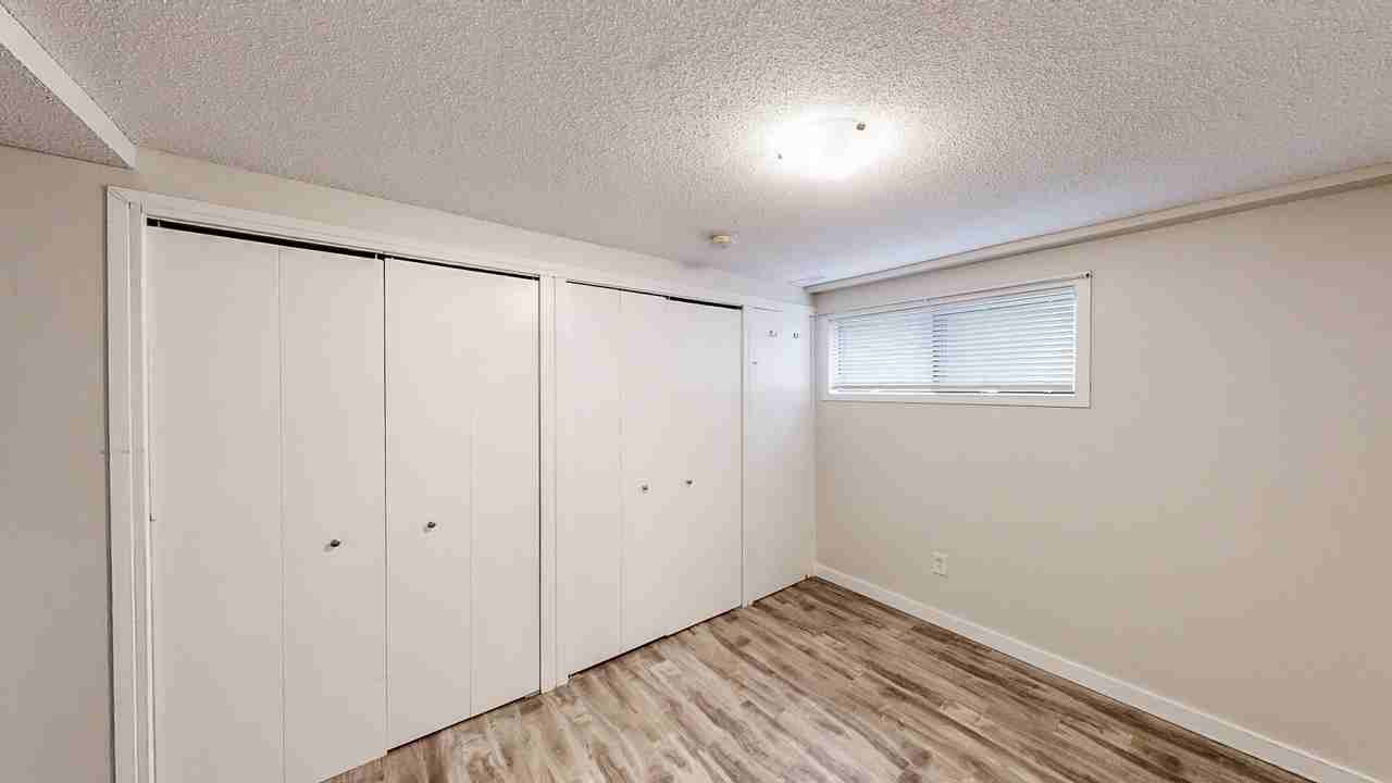 6329 24 Ave Ne Lowr - Photo 6 of 10