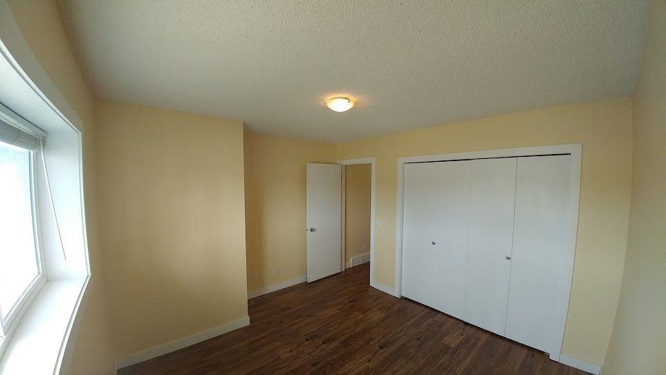 1506 40 St Se - Photo 3 of 18
