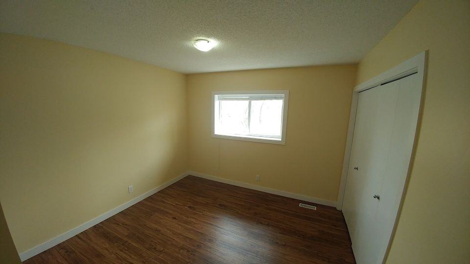 1506 40 St Se - Photo 5 of 18