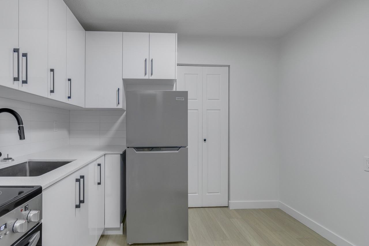 Braden Manor - Photo 3 of 18