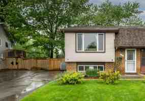 featured image of 923 Purcell Cres