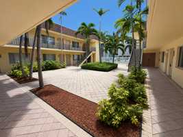 featured image of 515 S Sequoia Dr