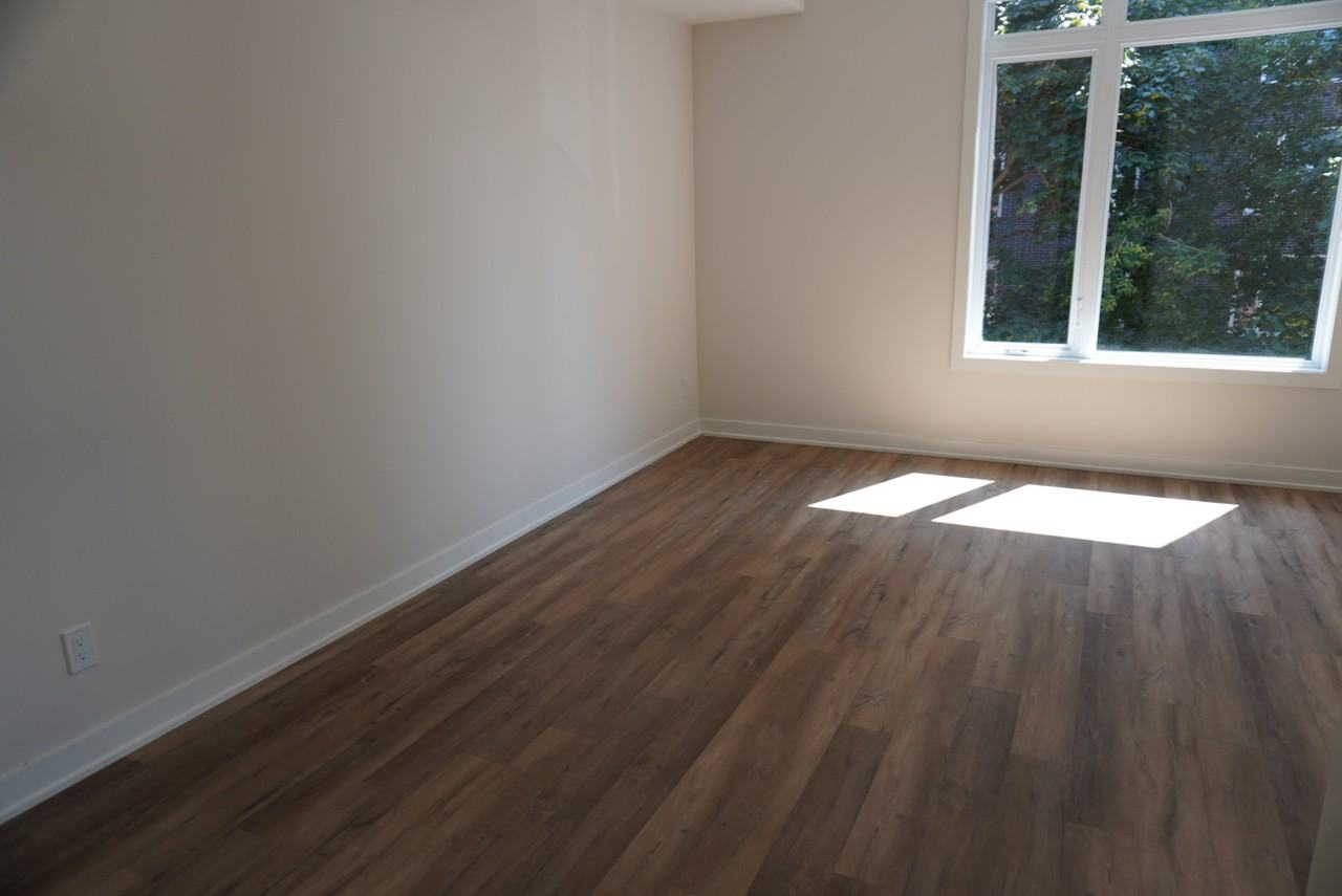 300 Wilbrod Street - Photo 5 of 7