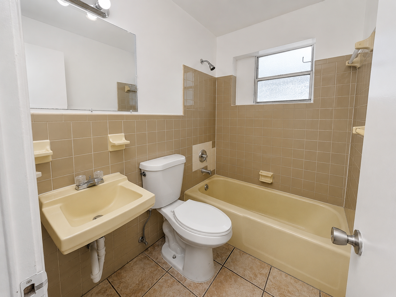 140-240 NW 40th St - Photo 5 of 20