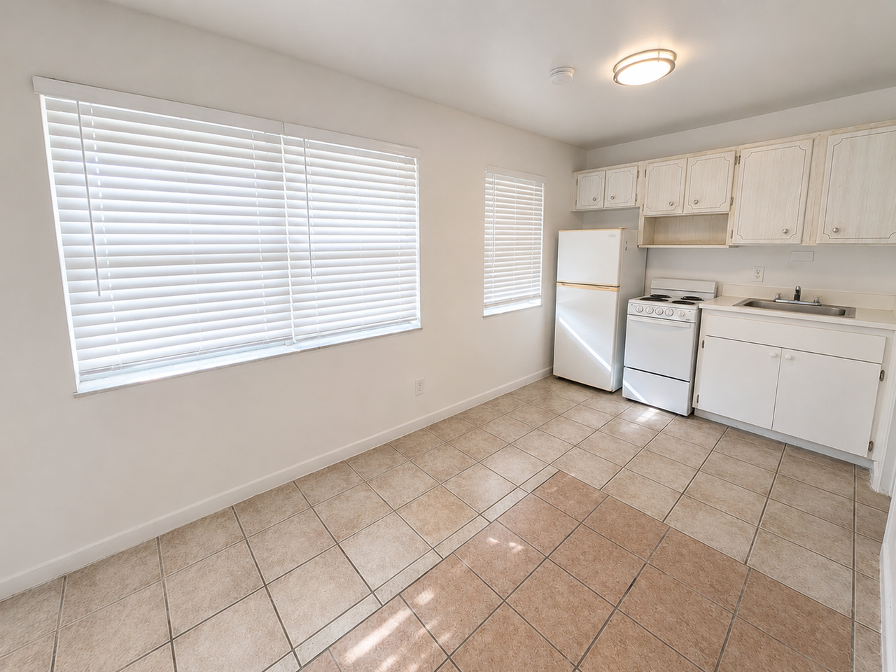140-240 NW 40th St - Photo 6 of 20