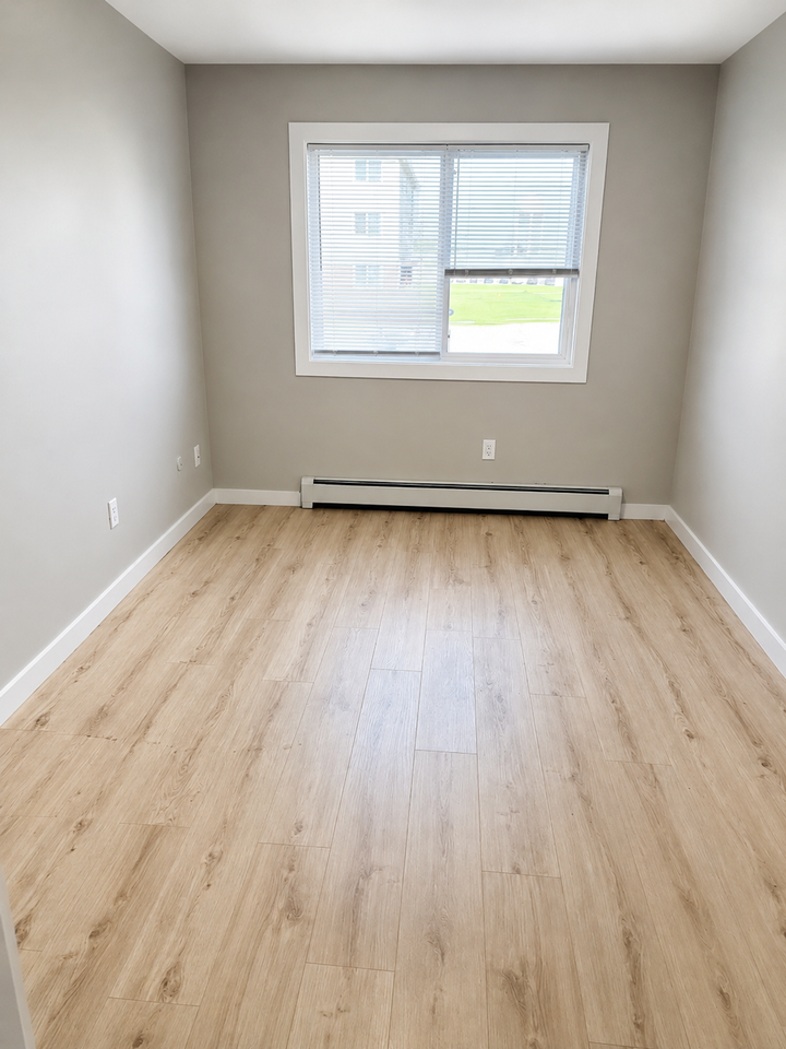 Brentwood Estates - Photo 7 of 17
