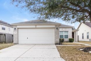 8138 Sanders Glen Ln - Photo 1 of 1