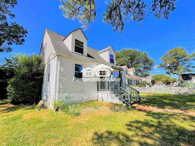 2211 North St - Photo 3 of 33