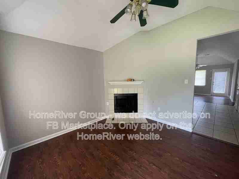 4269 Appian Dr - Photo 4 of 14