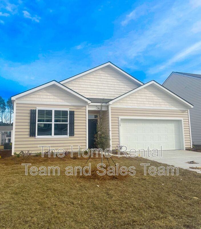 112 Windrush Pnes - Photo 2 of 38