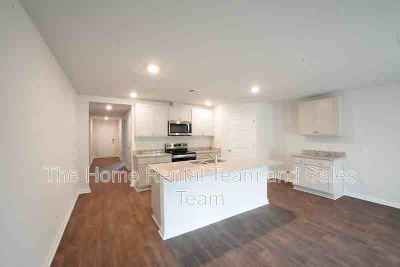 112 Windrush Pnes - Photo 7 of 38