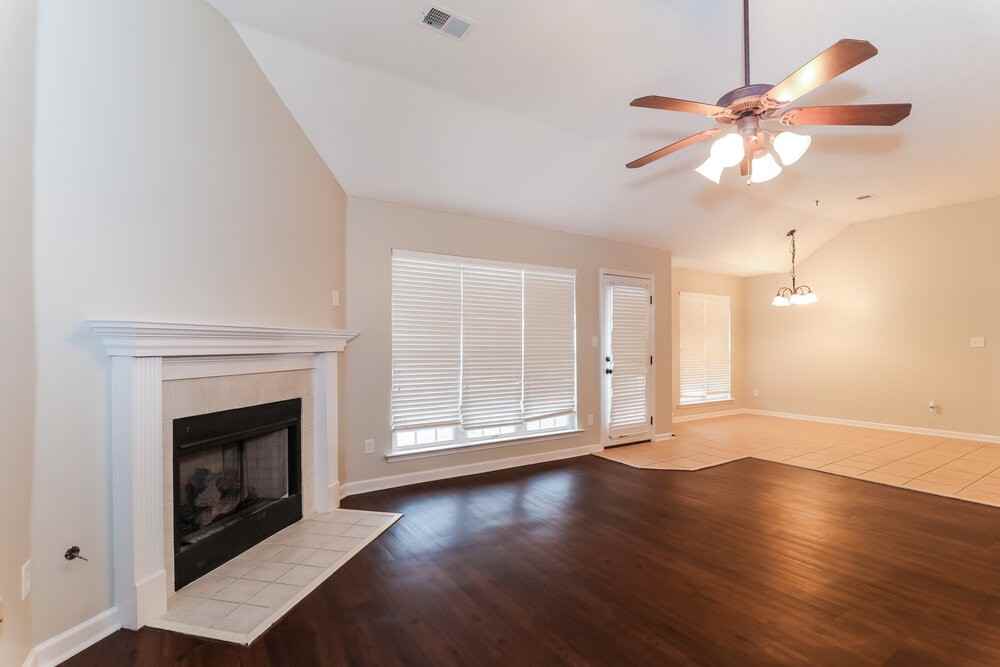 5467 Milton Ridge Dr - Photo 2 of 15