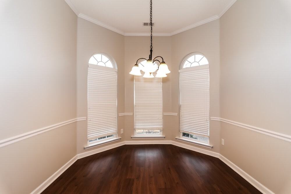 5467 Milton Ridge Dr - Photo 4 of 15
