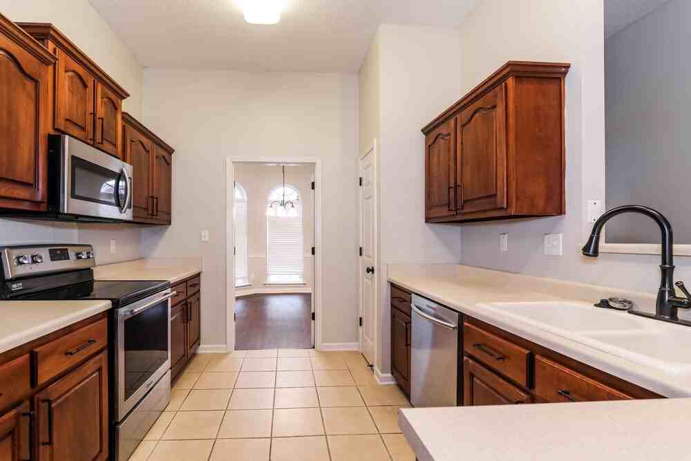 5467 Milton Ridge Dr - Photo 5 of 15