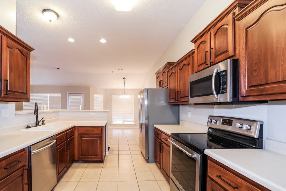 5467 Milton Ridge Dr - Photo 6 of 15