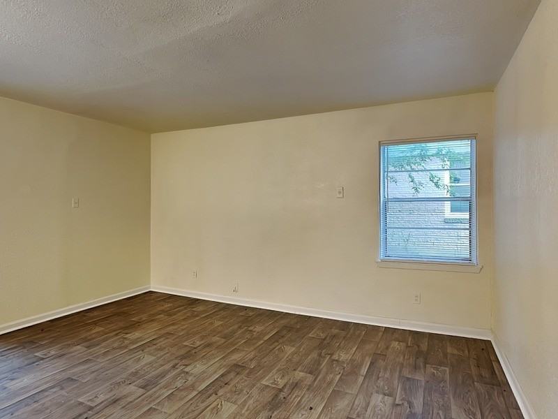 7207 Arborcrest Dr - Photo 2 of 16