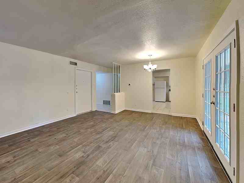 7207 Arborcrest Dr - Photo 5 of 16