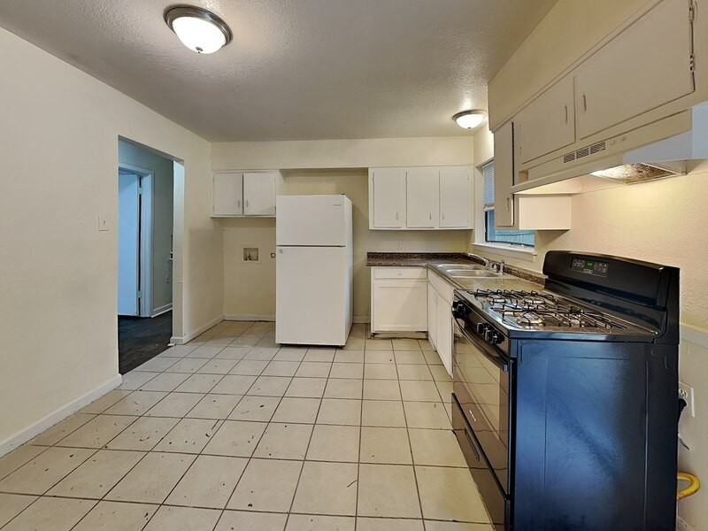 7207 Arborcrest Dr - Photo 6 of 16