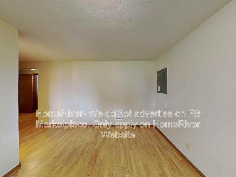 14611 E 13th Ave - Photo 4 of 26