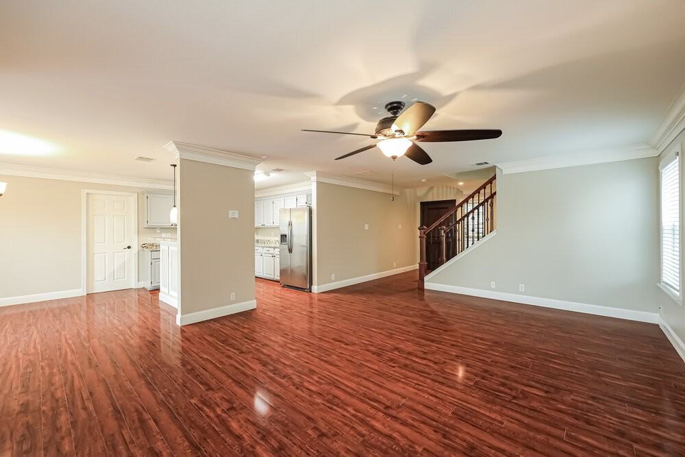 607 Limestone Flt - Photo 6 of 17