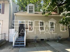featured image of 330 W King St