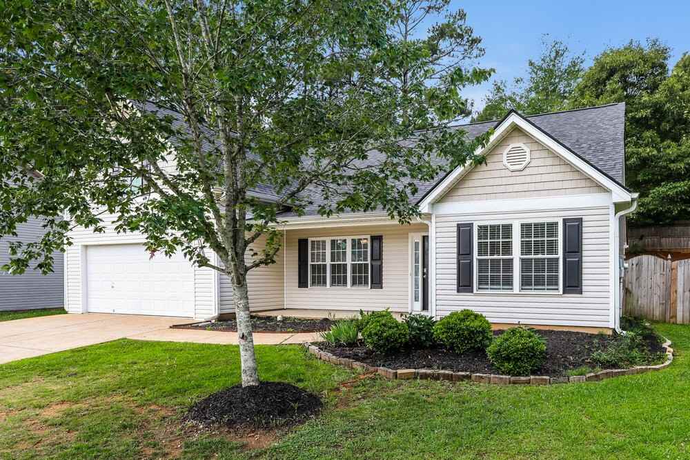 225 Comet Ct - Photo 3 of 16