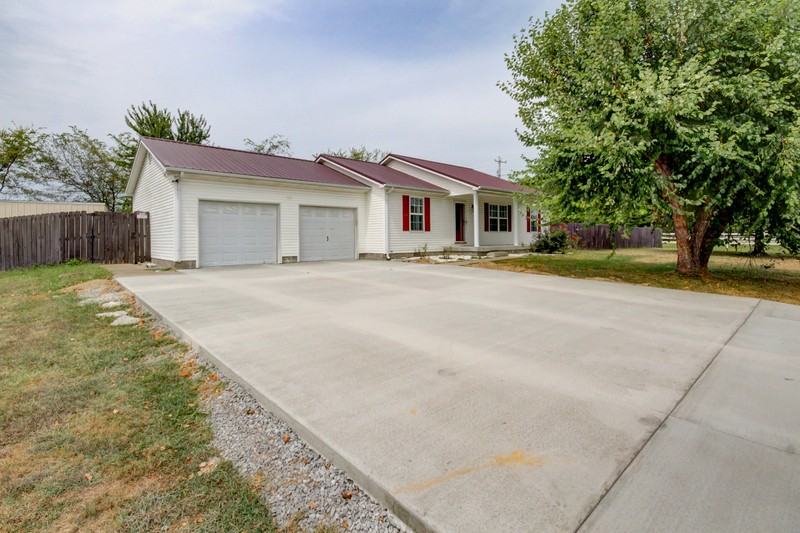 16 Winding Oaks - Photo 2 of 50