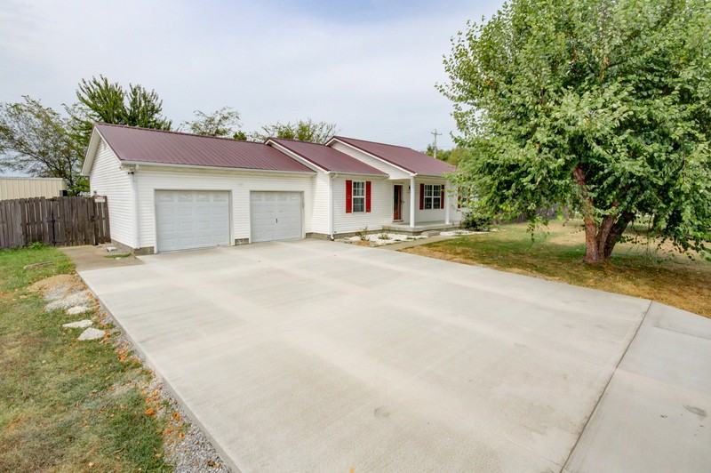 16 Winding Oaks - Photo 3 of 50