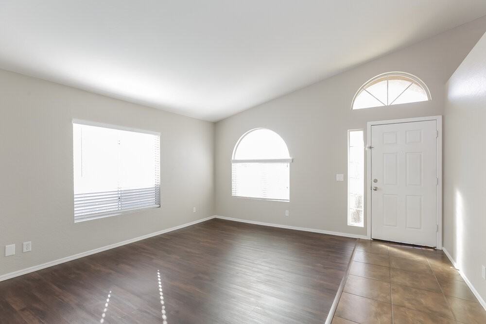 2718 W Pecan Rd - Photo 4 of 16
