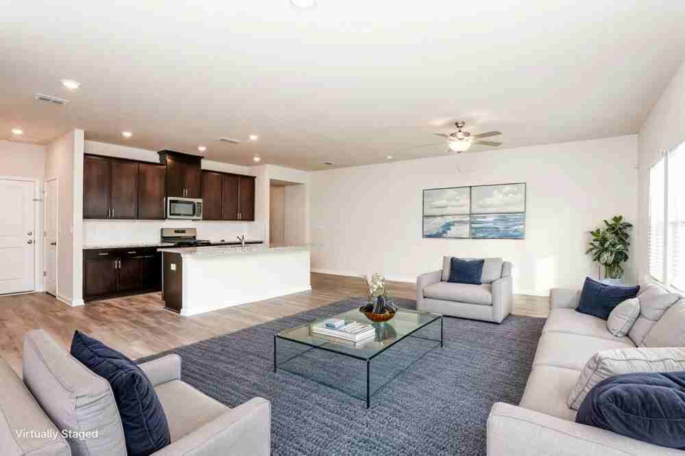 1157 Sunny Lake Dr - Photo 5 of 20