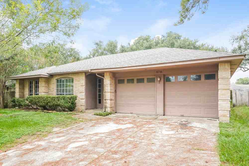 16746 Summer Dawn Ln - Photo 3 of 16
