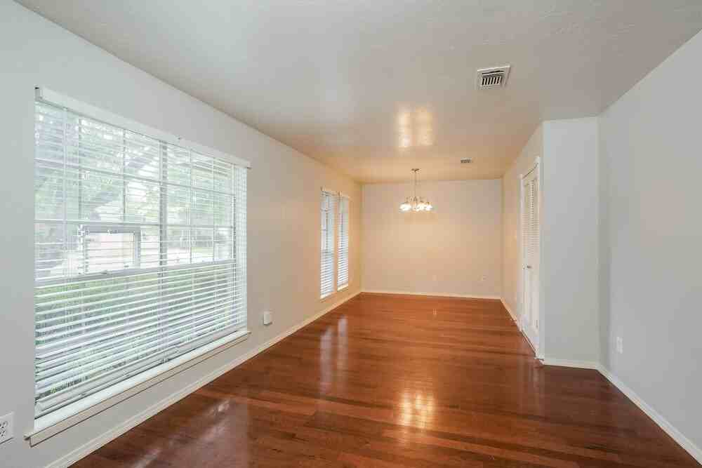 16746 Summer Dawn Ln - Photo 7 of 16