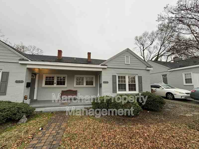 665 Ravenel St - Photo 3 of 16