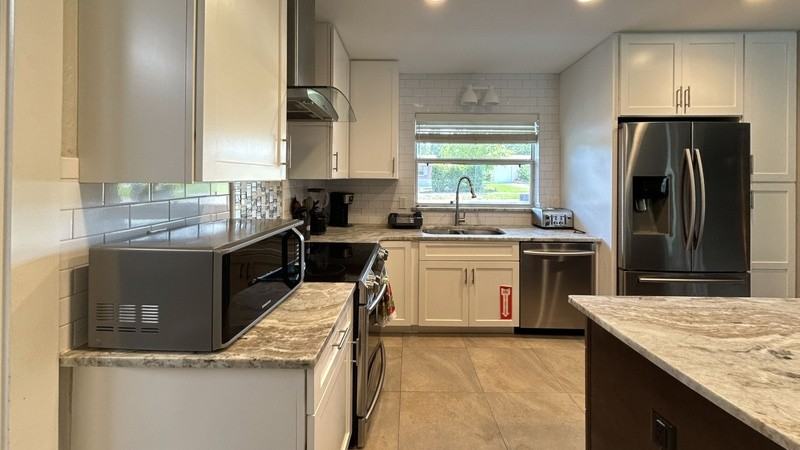 2500 11th Ave Sw - Photo 7 of 42