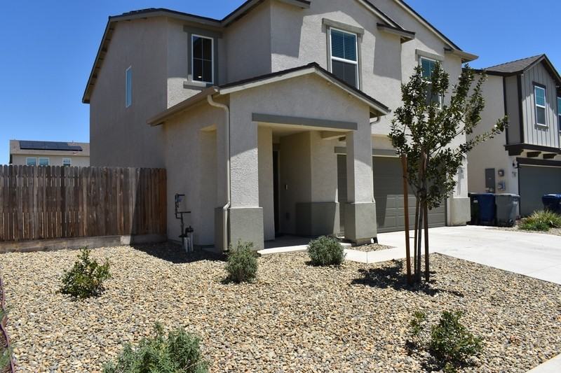 781 Irma Dr - Photo 3 of 39