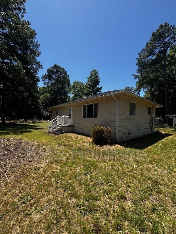 1740 Bickerstaff Rd - Photo 3 of 10